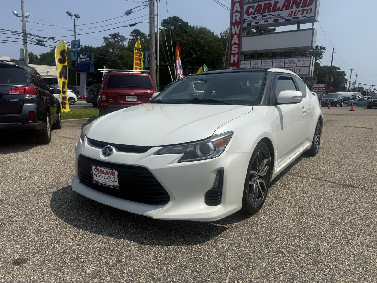 Scion tC Sports Coupe 6-Spd AT 2015