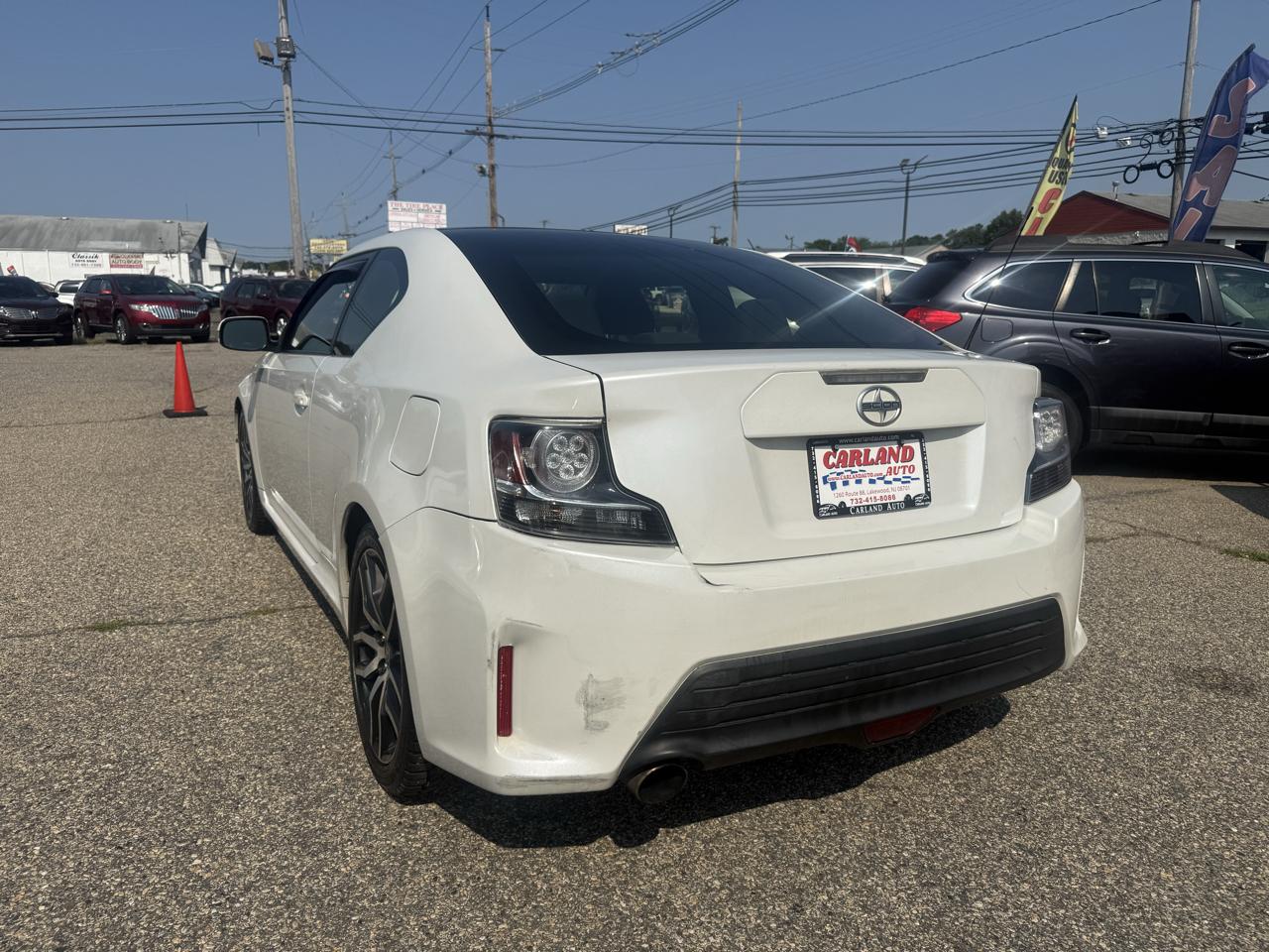 Scion tC Sports Coupe 6-Spd AT 2015