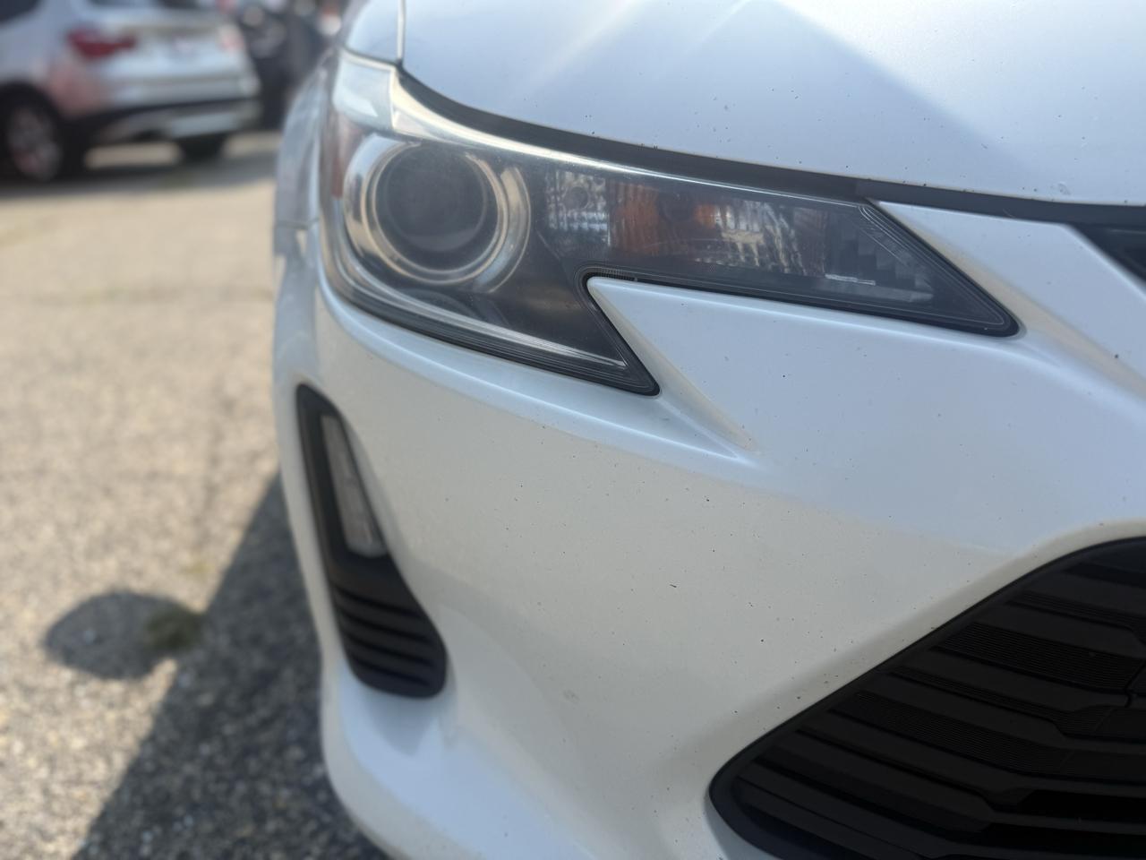 Scion tC Sports Coupe 6-Spd AT 2015