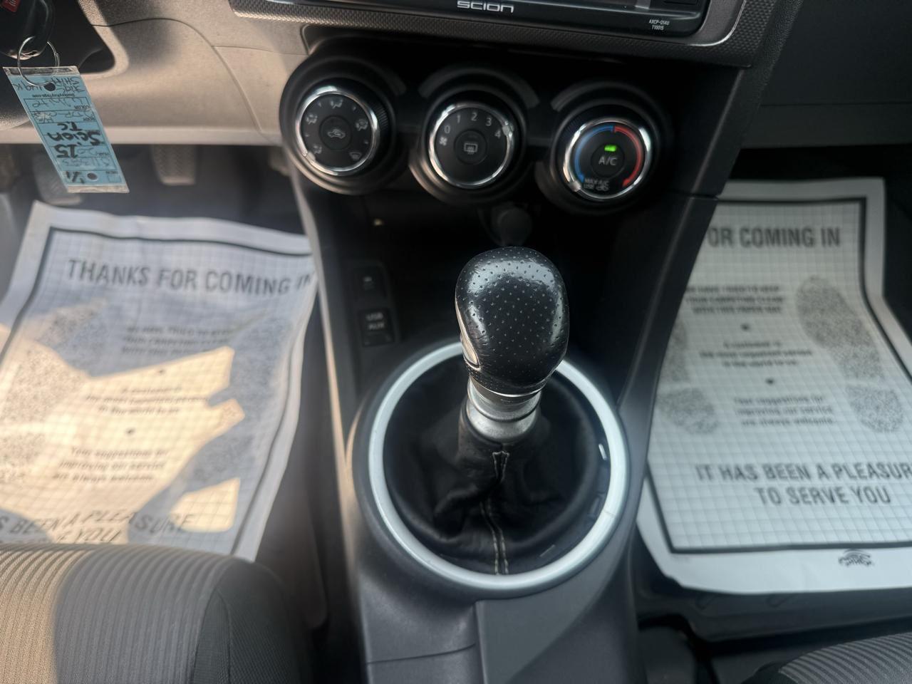 Scion tC Sports Coupe 6-Spd AT 2015