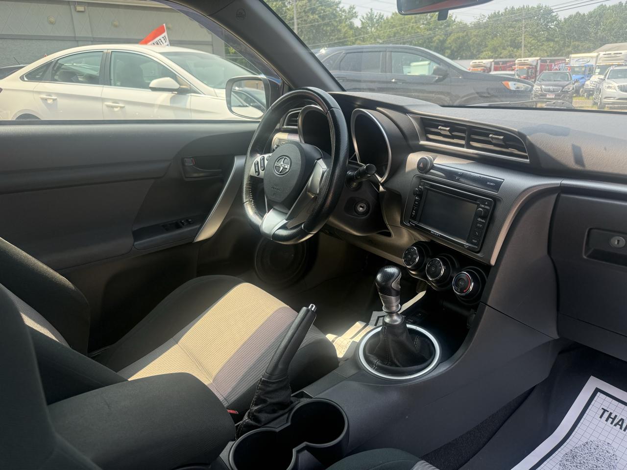 Scion tC Sports Coupe 6-Spd AT 2015