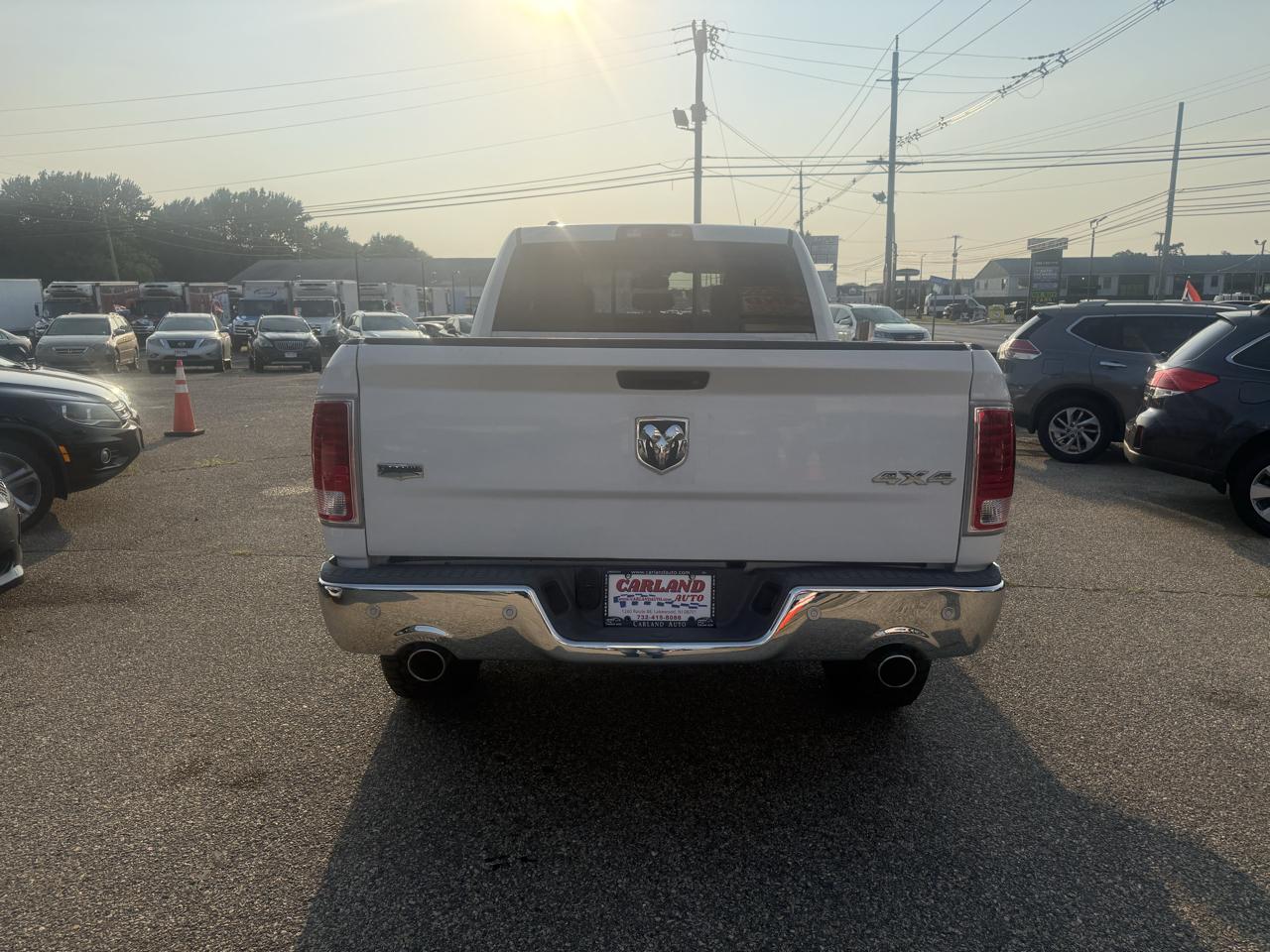 RAM 1500 Laramie Crew Cab LWB 4WD 2016