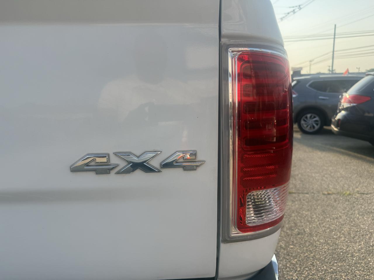 RAM 1500 Laramie Crew Cab LWB 4WD 2016
