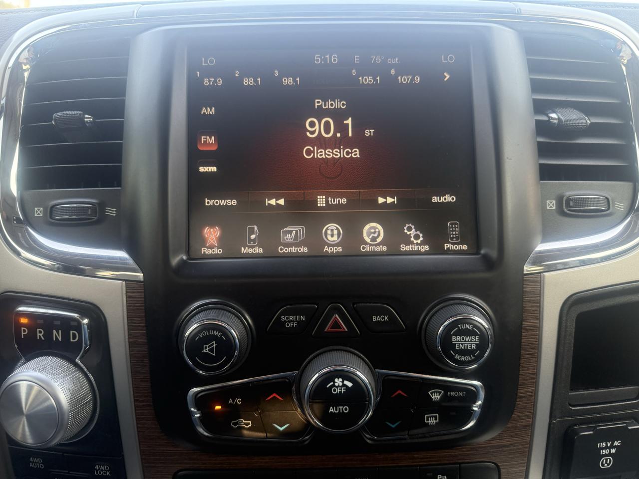 RAM 1500 Laramie Crew Cab LWB 4WD 2016