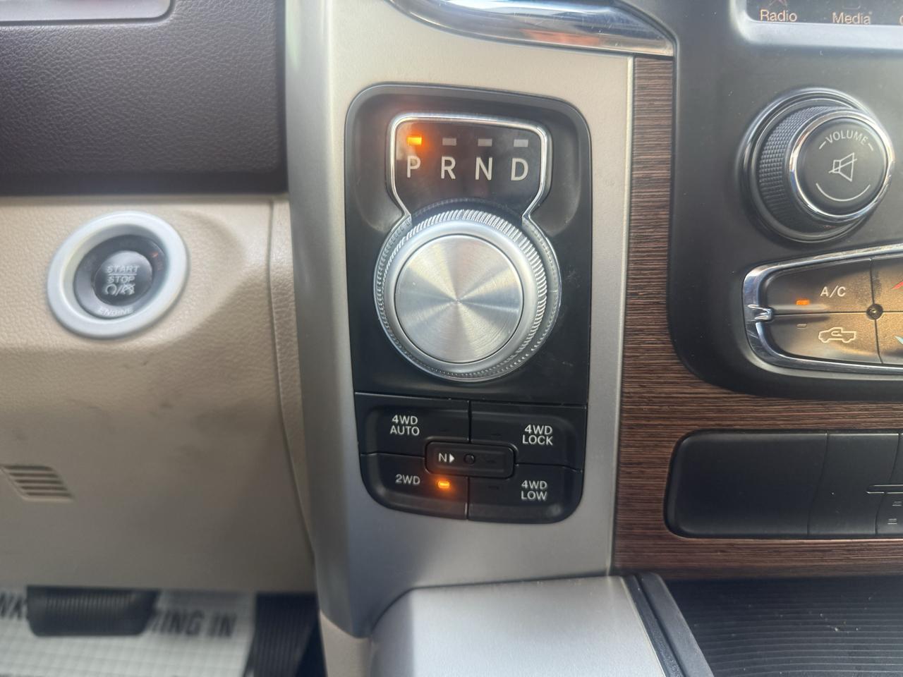 RAM 1500 Laramie Crew Cab LWB 4WD 2016