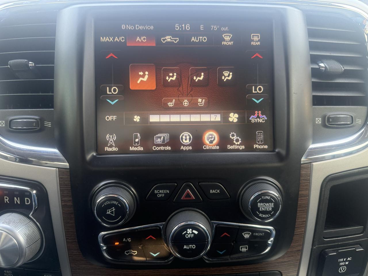 RAM 1500 Laramie Crew Cab LWB 4WD 2016