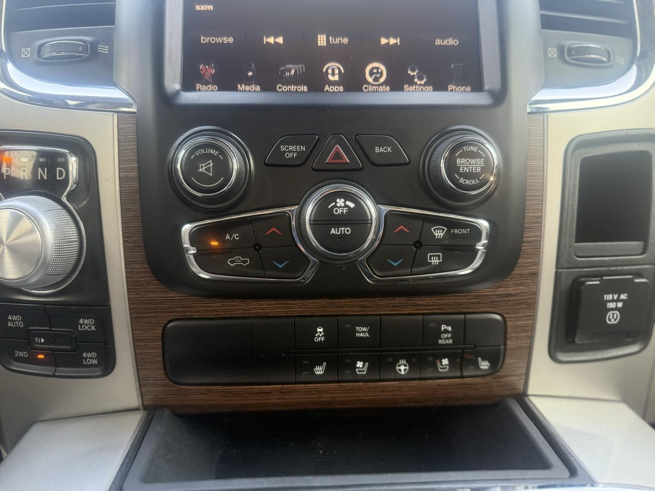 RAM 1500 Laramie Crew Cab LWB 4WD 2016
