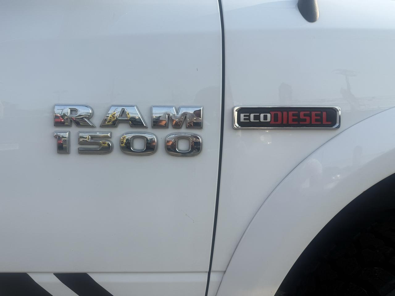 RAM 1500 Laramie Crew Cab LWB 4WD 2016