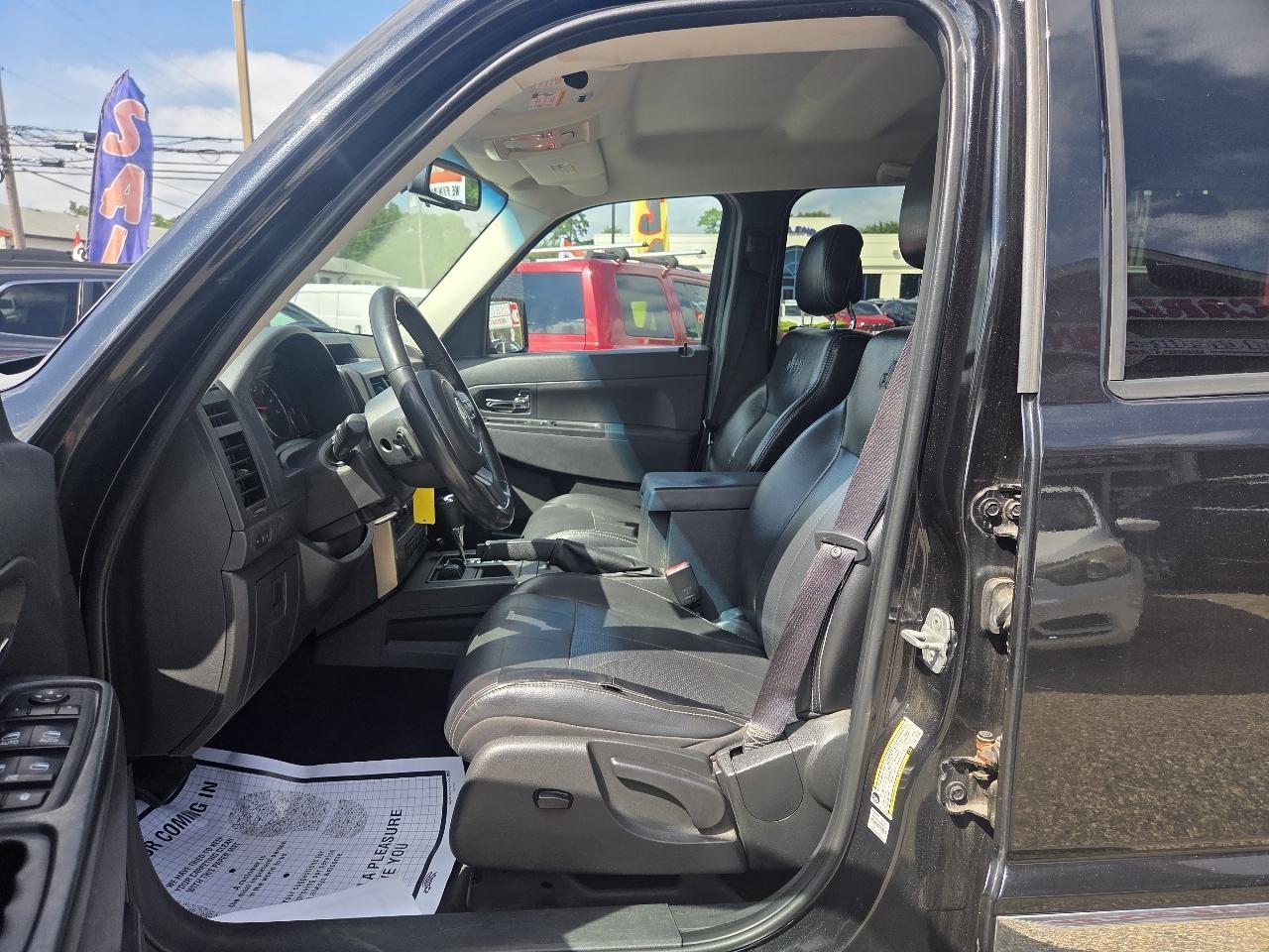 Jeep Liberty Sport 4WD 2012