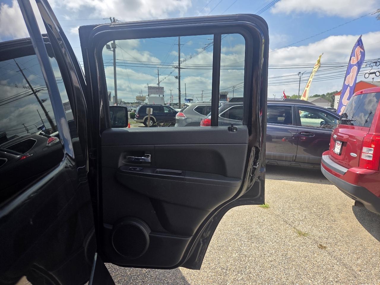 Jeep Liberty Sport 4WD 2012