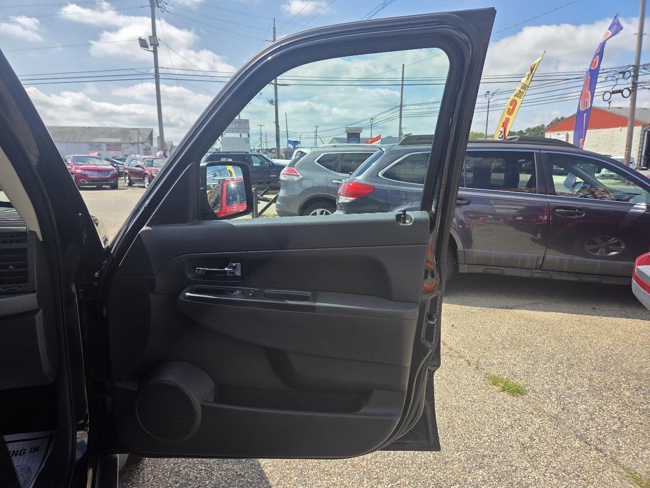 Jeep Liberty Sport 4WD 2012