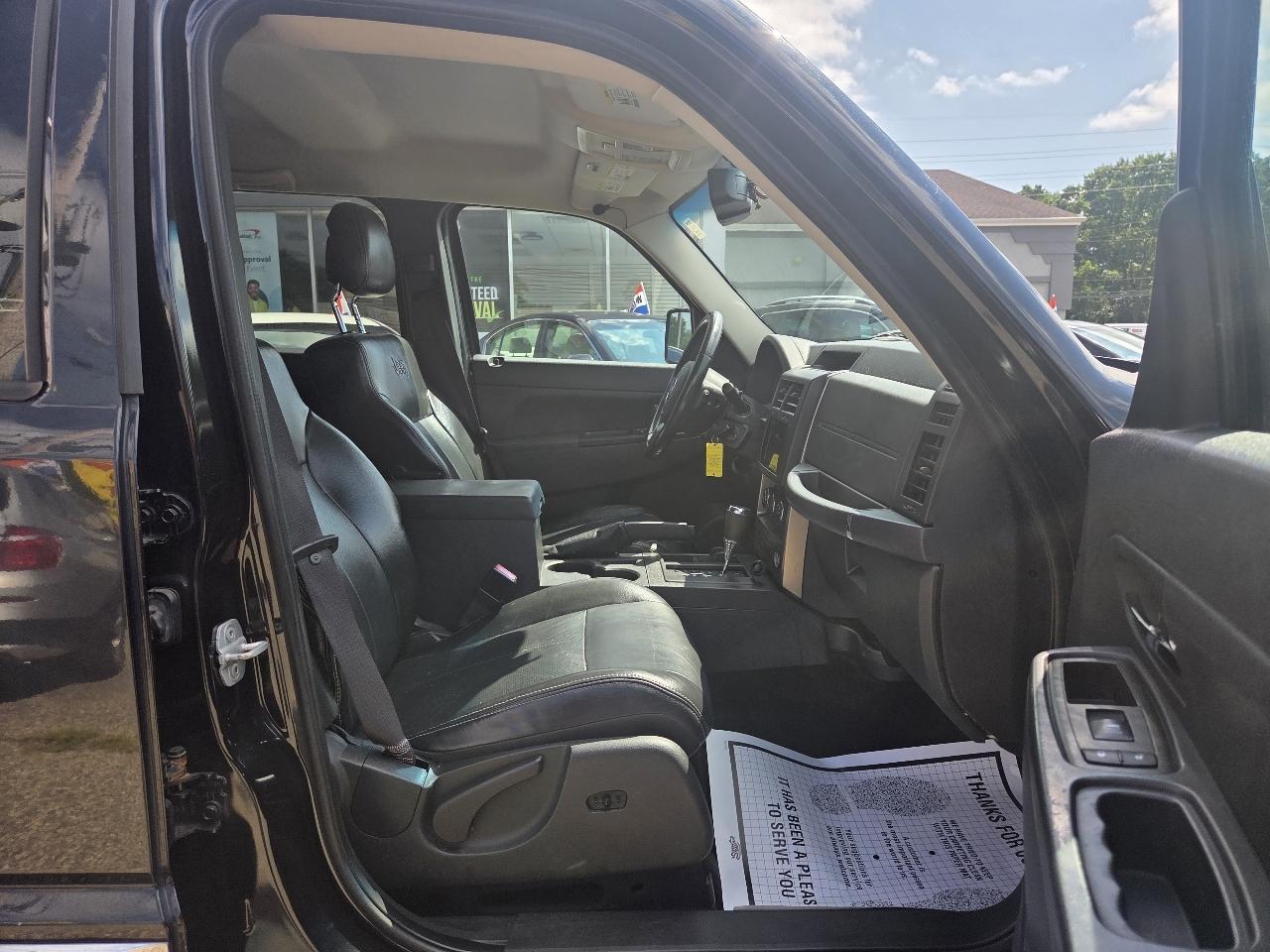 Jeep Liberty Sport 4WD 2012