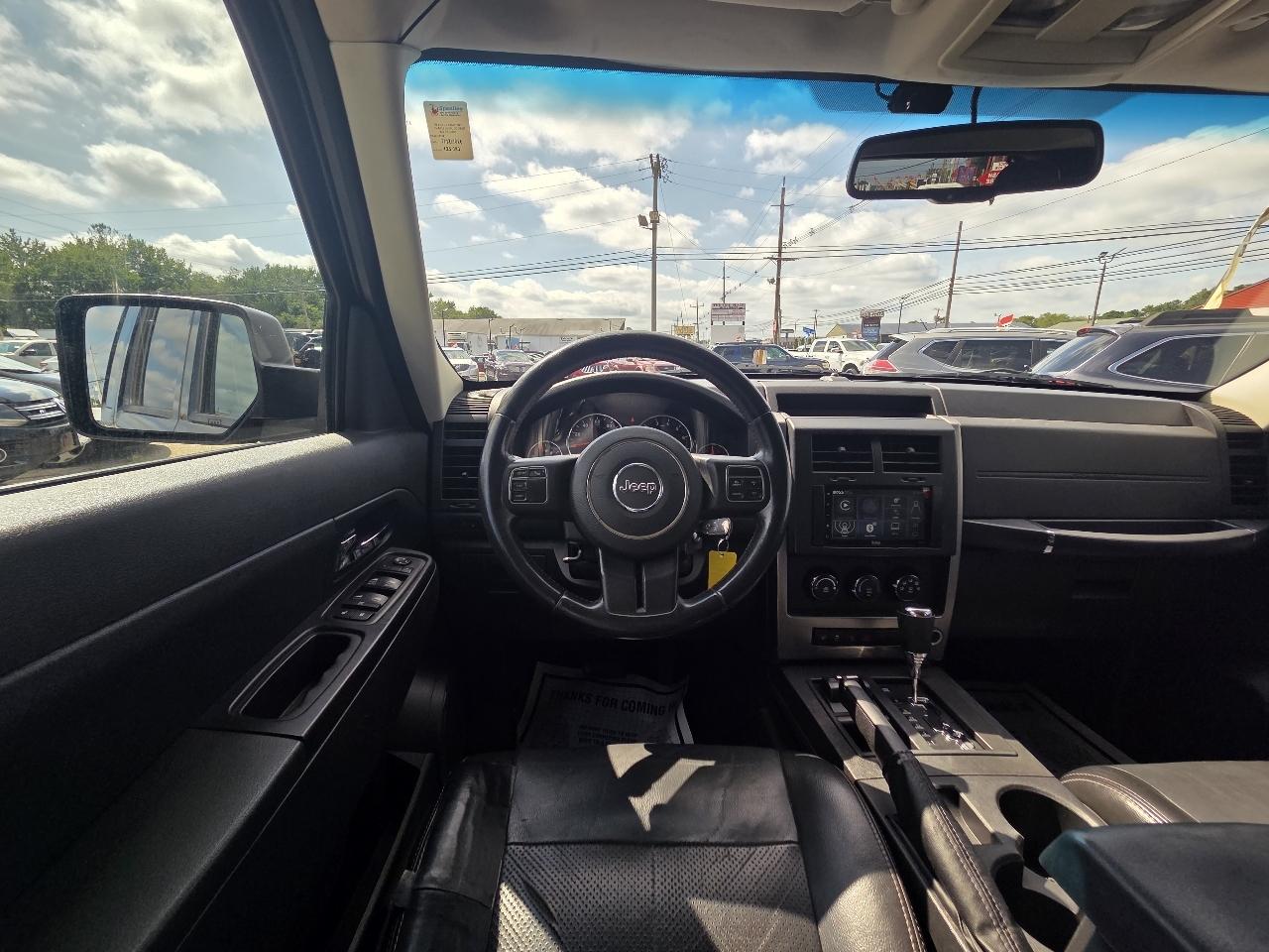 Jeep Liberty Sport 4WD 2012