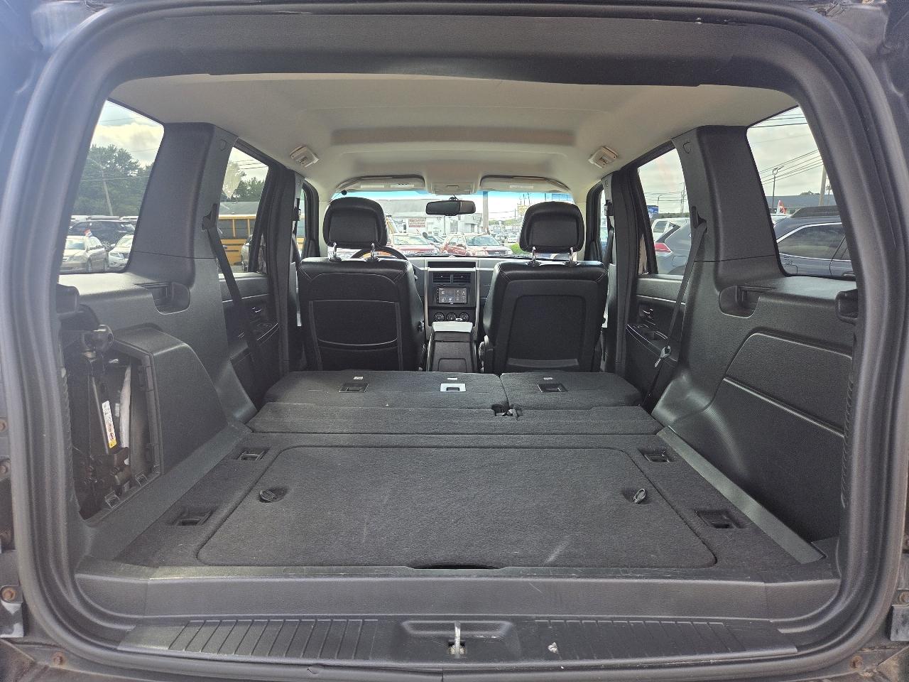 Jeep Liberty Sport 4WD 2012