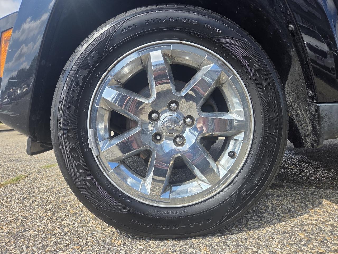 Jeep Liberty Sport 4WD 2012