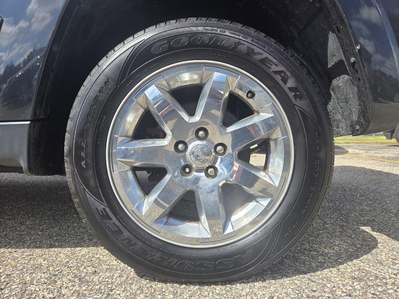 Jeep Liberty Sport 4WD 2012