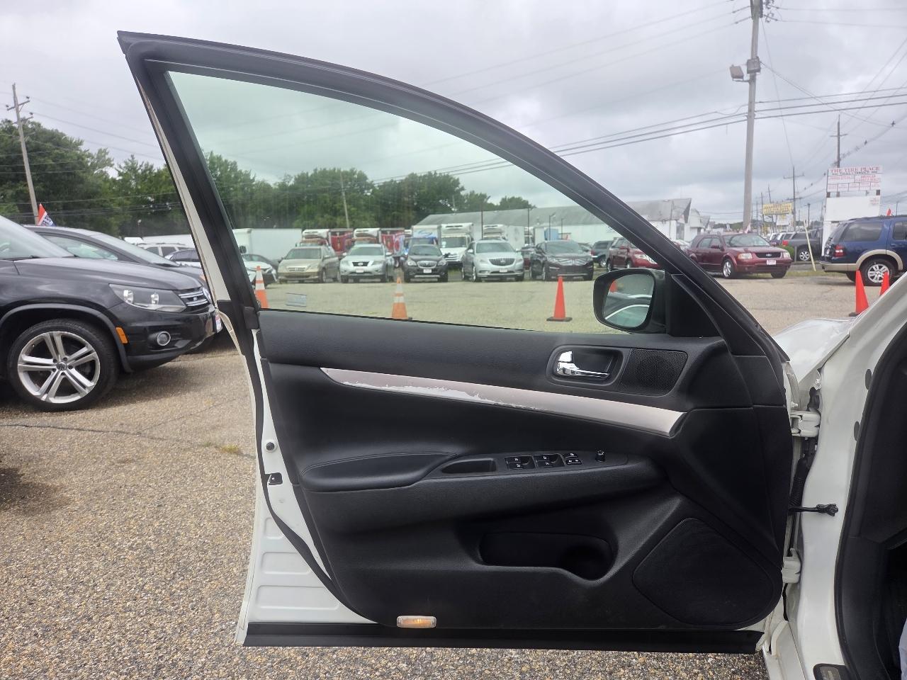 Infiniti G Sedan 25x AWD 2012