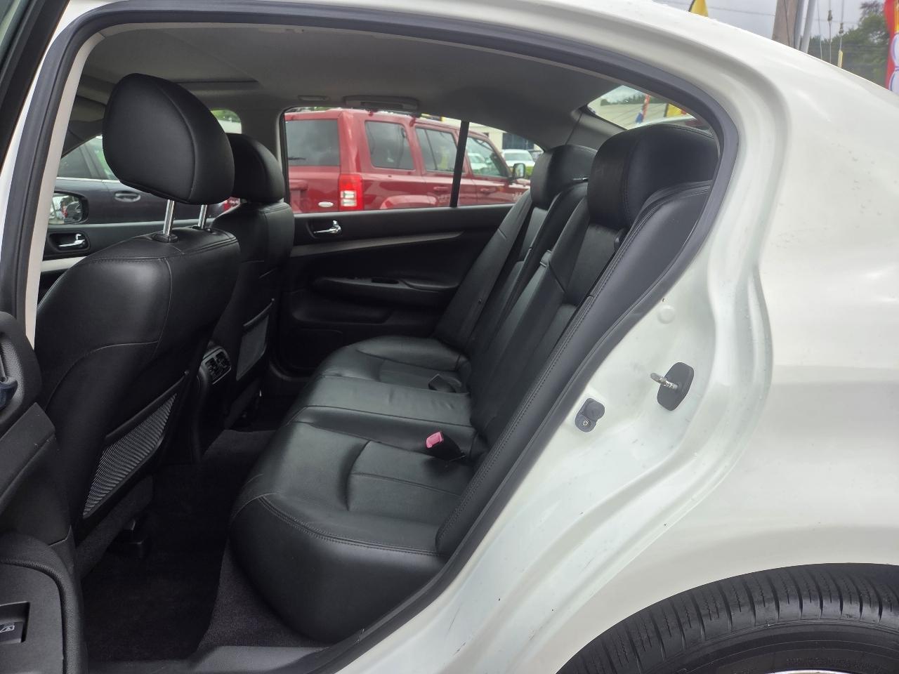Infiniti G Sedan 25x AWD 2012