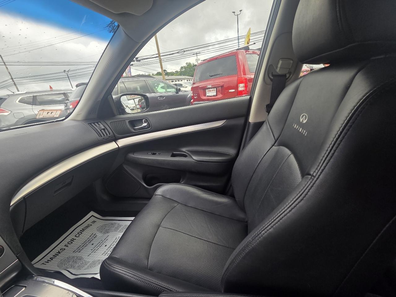 Infiniti G Sedan 25x AWD 2012