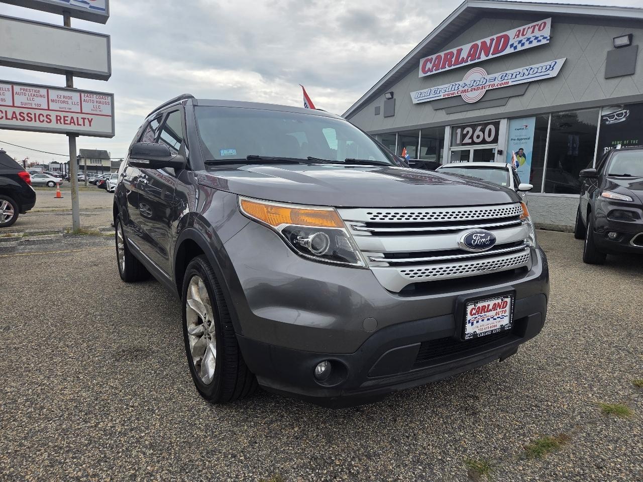 2014 Ford Explorer 4dr XLT