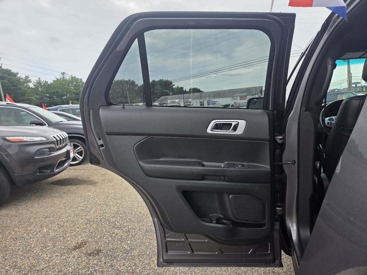 Ford Explorer 4dr XLT 2014