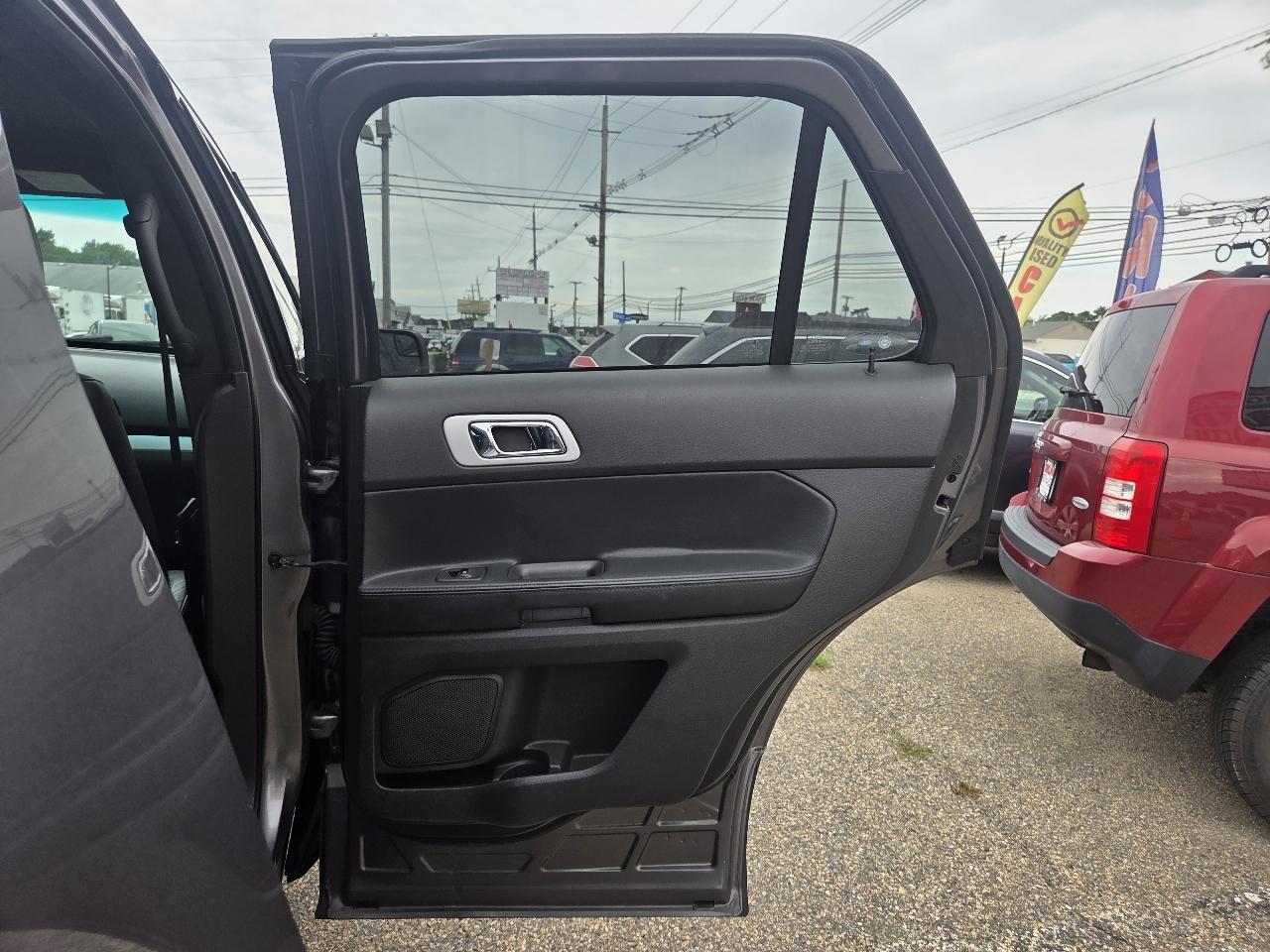 Ford Explorer 4dr XLT 2014