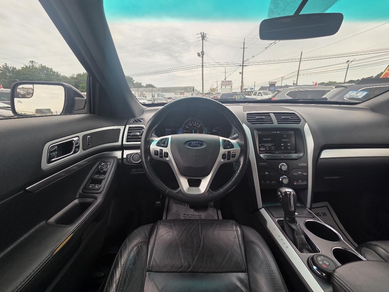 Ford Explorer 4dr XLT 2014