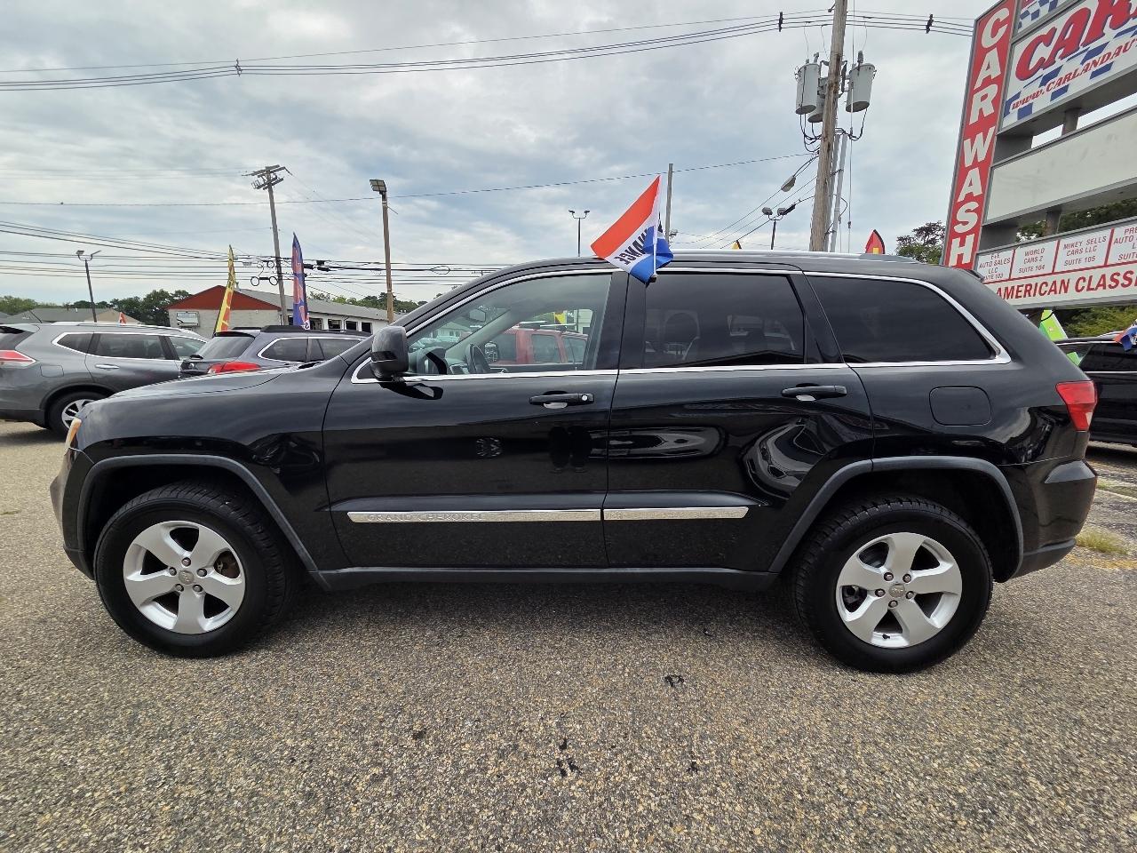 Jeep Grand Cherokee Laredo 4WD 2012