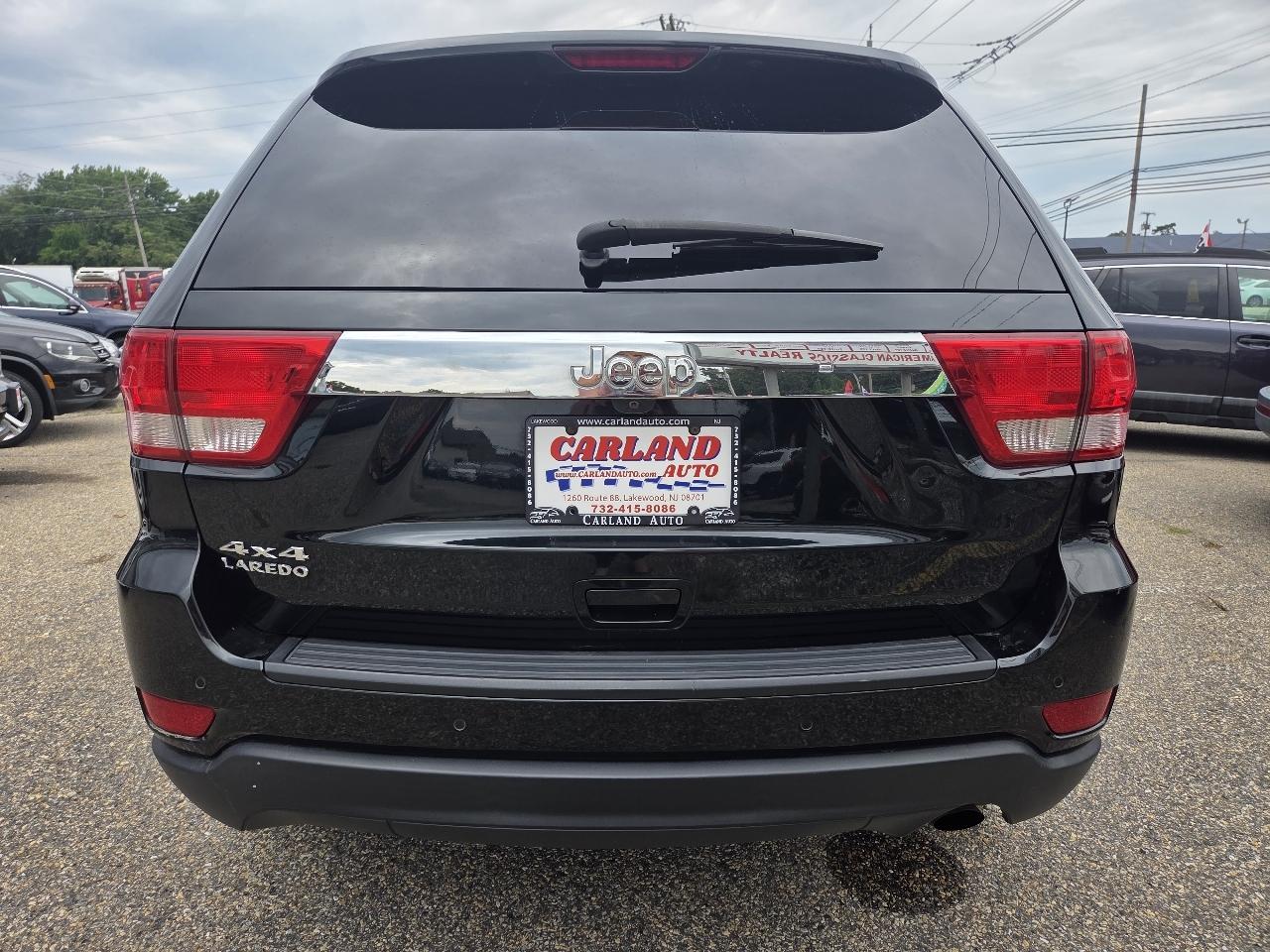 Jeep Grand Cherokee Laredo 4WD 2012