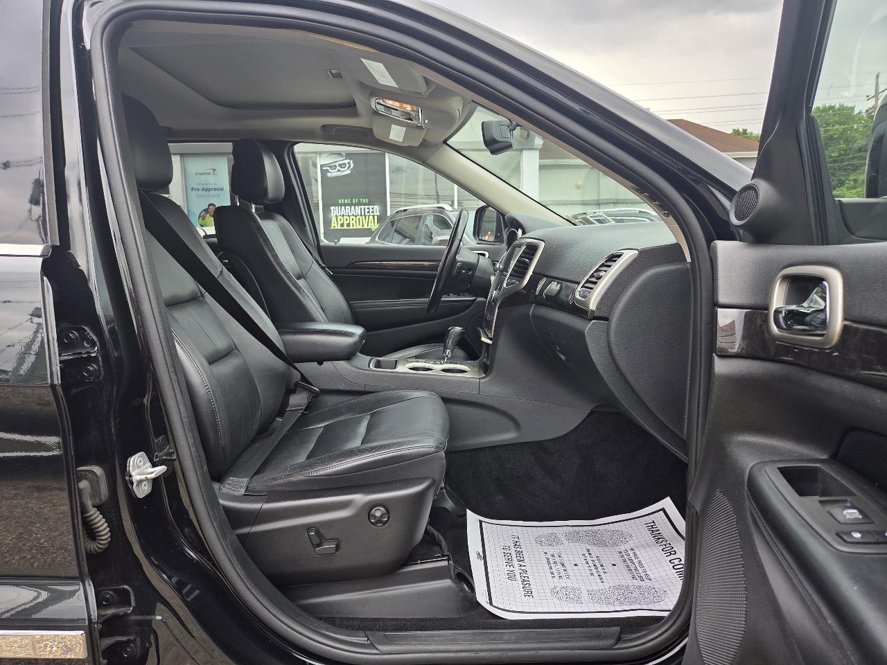 Jeep Grand Cherokee Laredo 4WD 2012