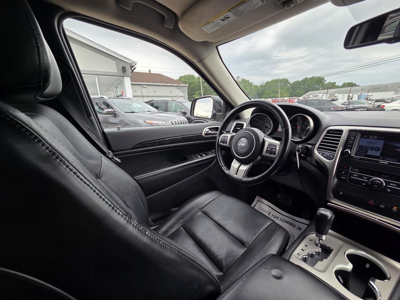 Jeep Grand Cherokee Laredo 4WD 2012