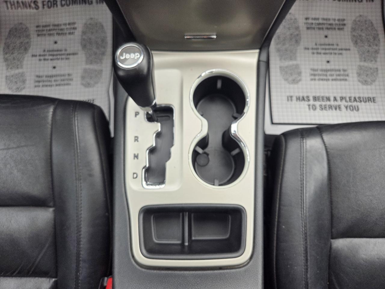 Jeep Grand Cherokee Laredo 4WD 2012