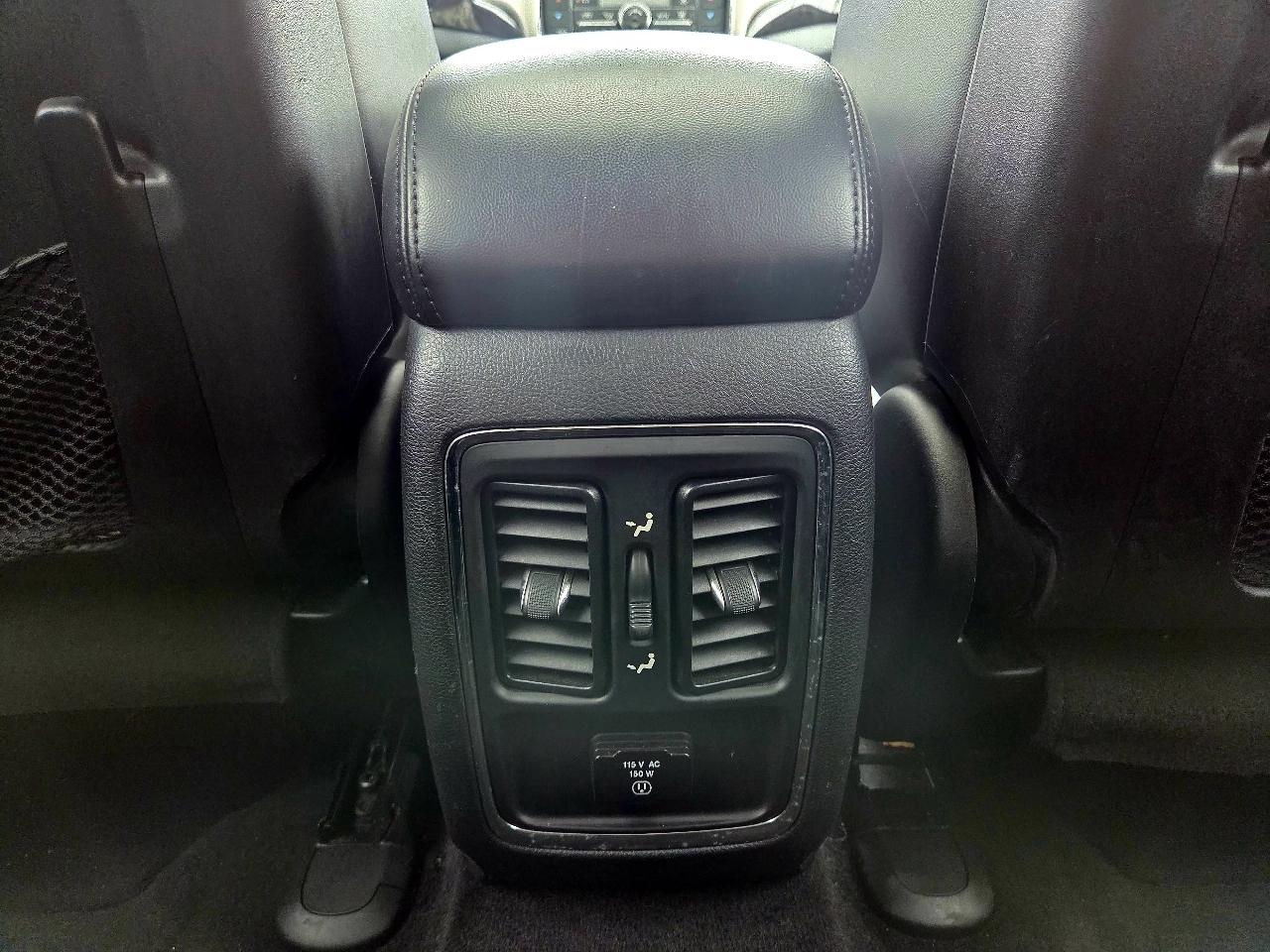 Jeep Grand Cherokee Laredo 4WD 2012