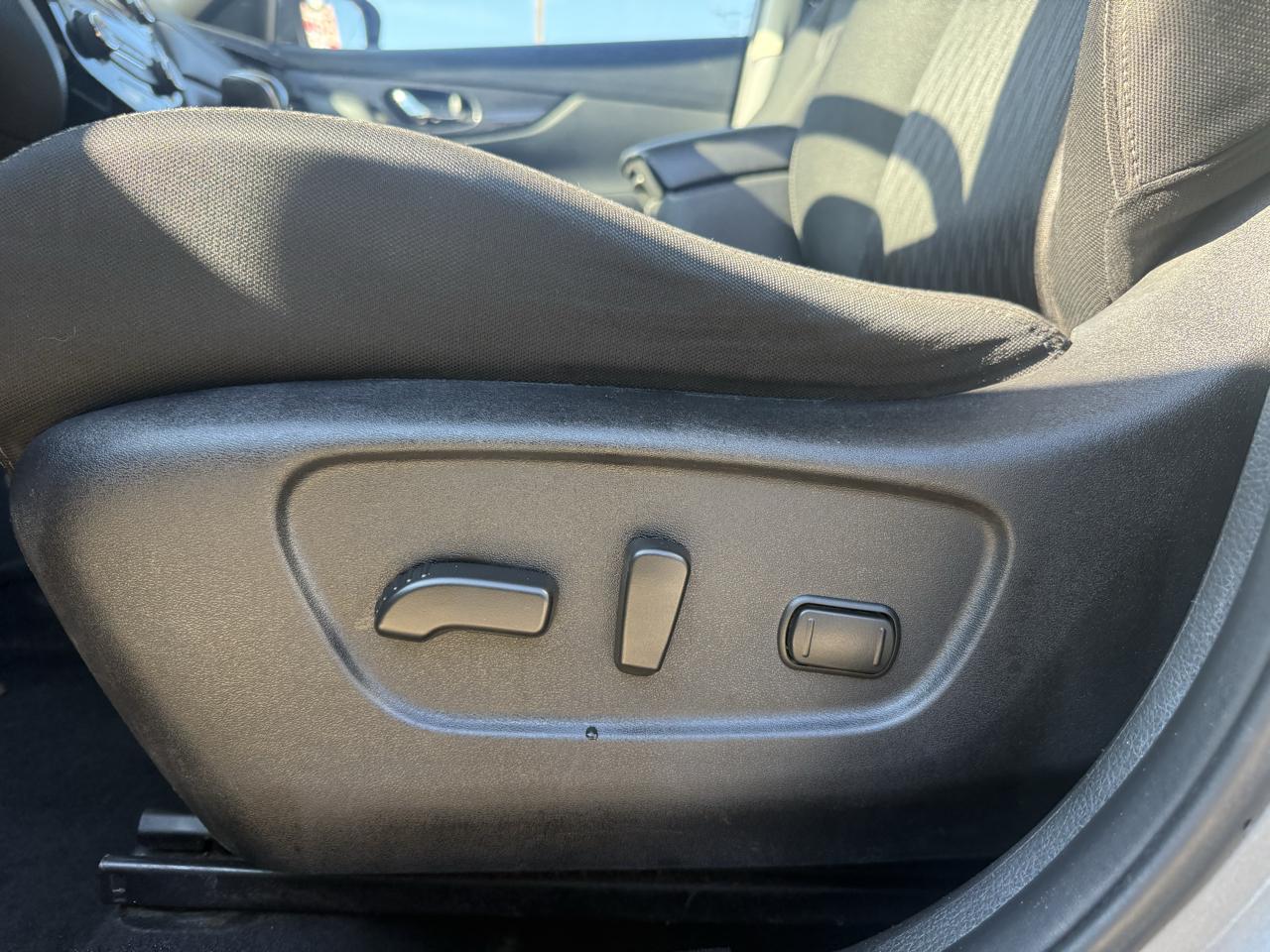Nissan Rogue SV AWD 2018