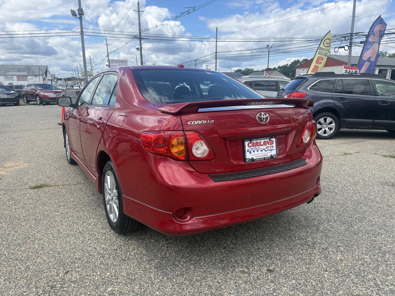 Toyota Corolla Base 5-Speed MT 2010