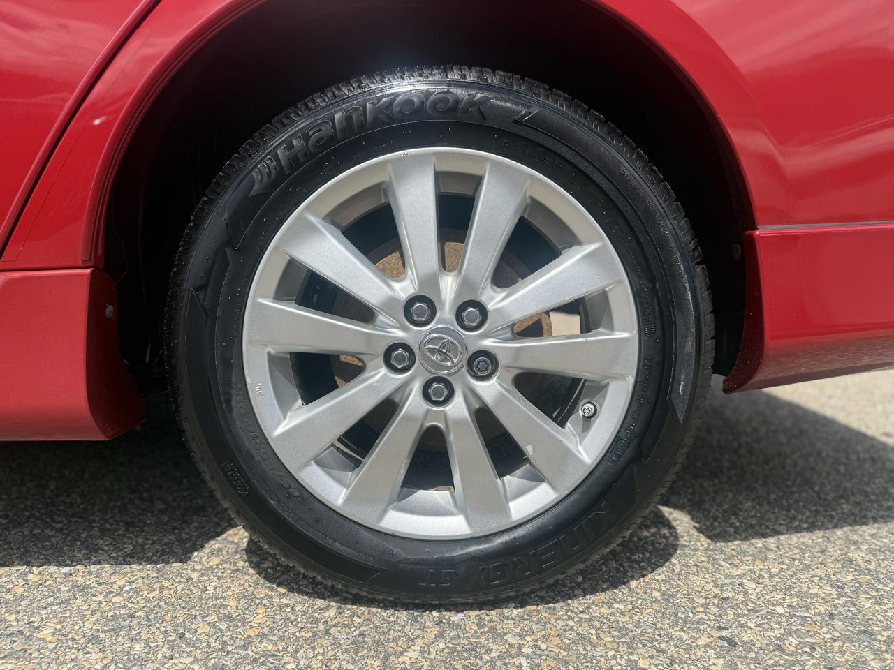 Toyota Corolla Base 5-Speed MT 2010