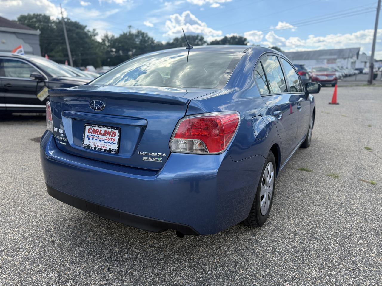 Subaru Impreza 2.0i PZEV 5M 4-Door 2015
