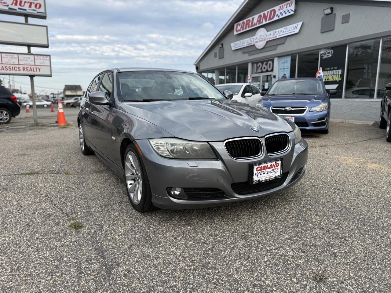 BMW 3-Series 328i xDrive SA 2011