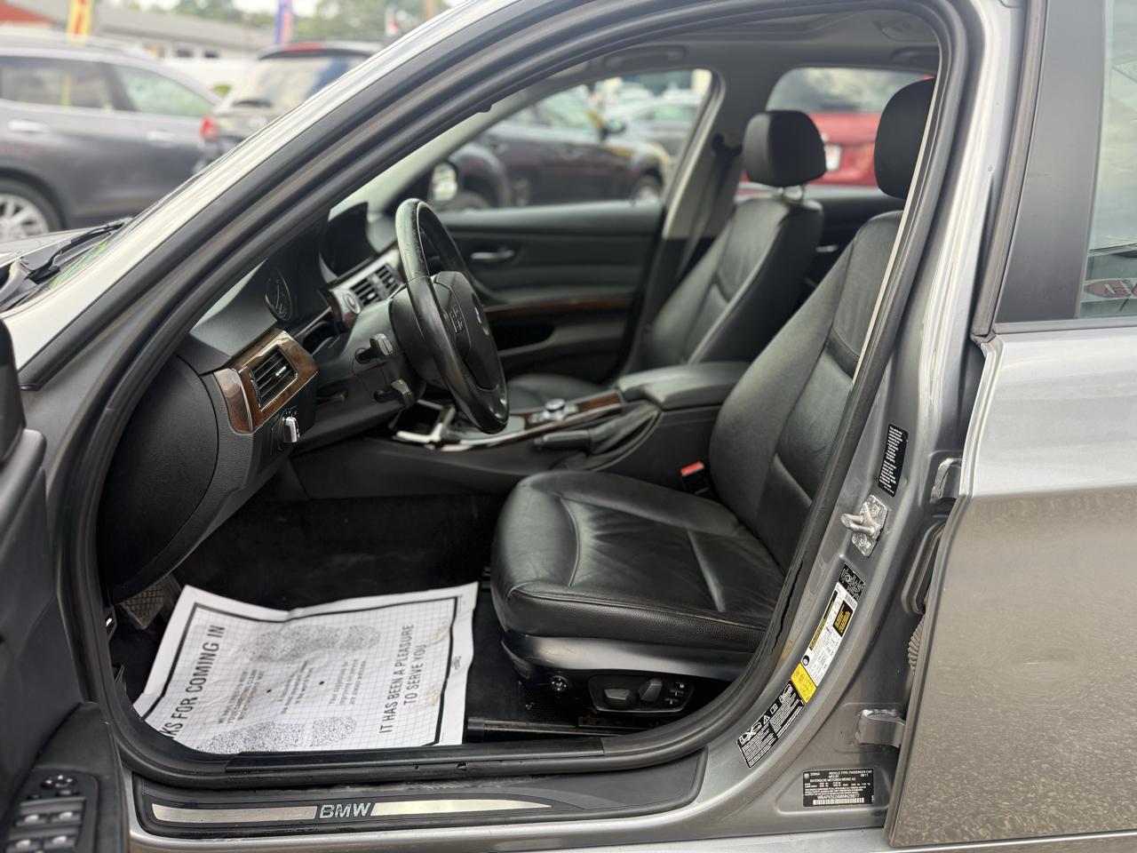 BMW 3-Series 328i xDrive SA 2011