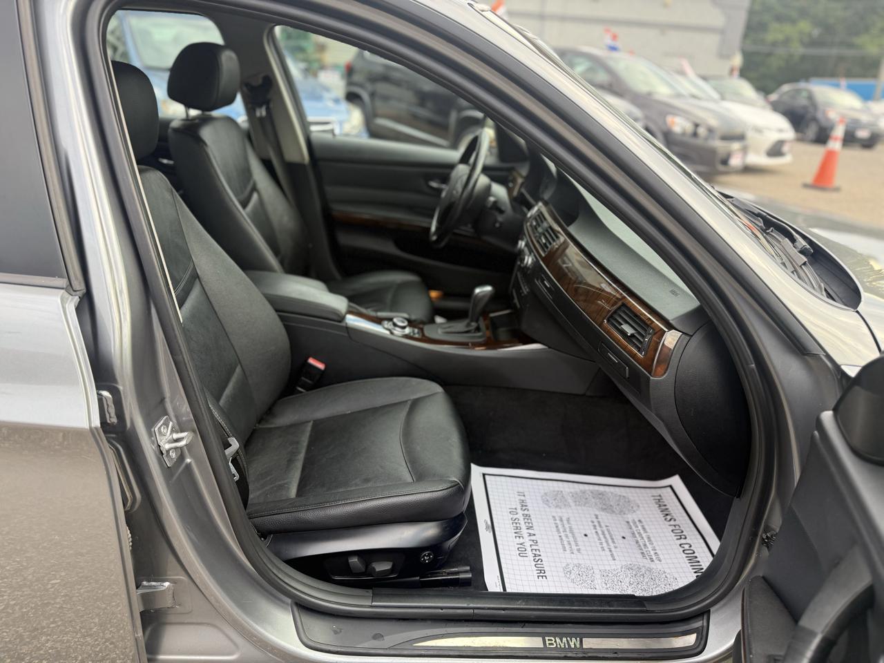 BMW 3-Series 328i xDrive SA 2011