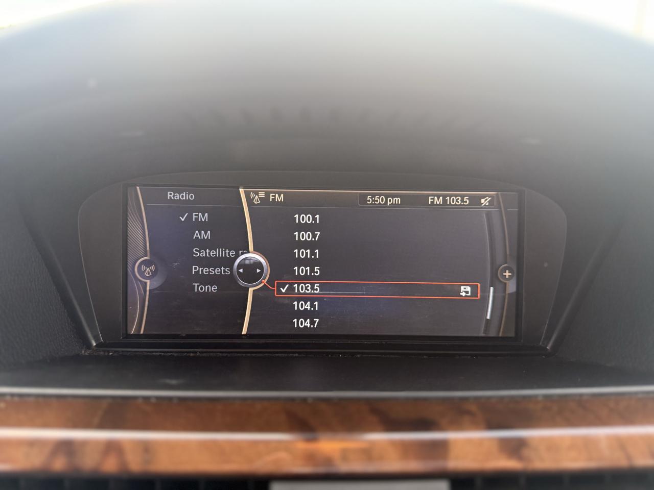 BMW 3-Series 328i xDrive SA 2011