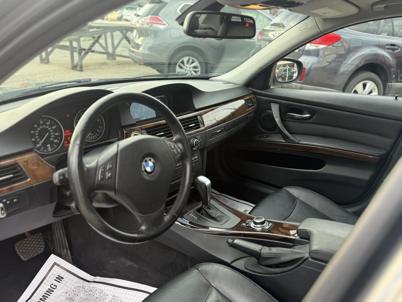 BMW 3-Series 328i xDrive SA 2011