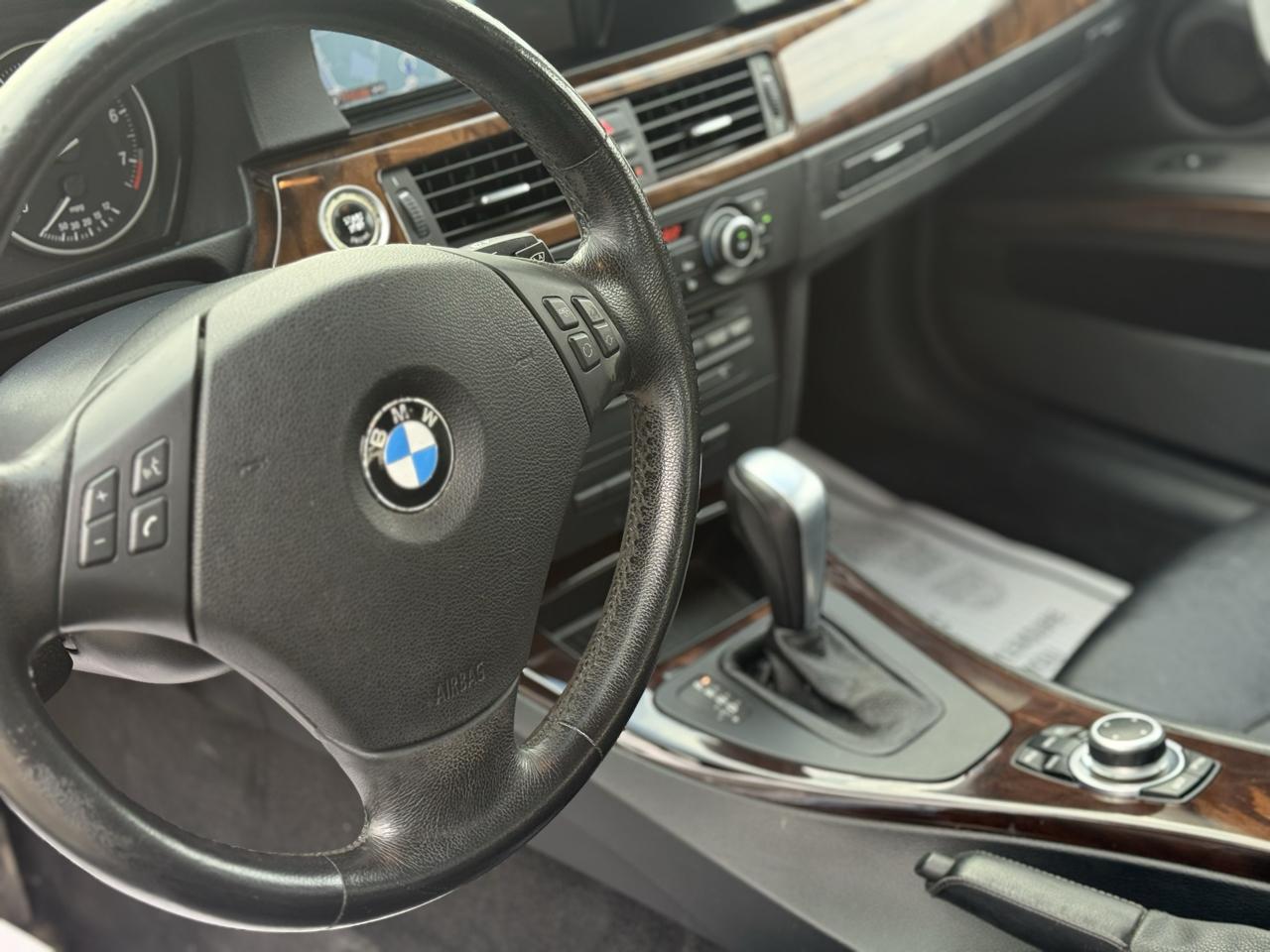 BMW 3-Series 328i xDrive SA 2011