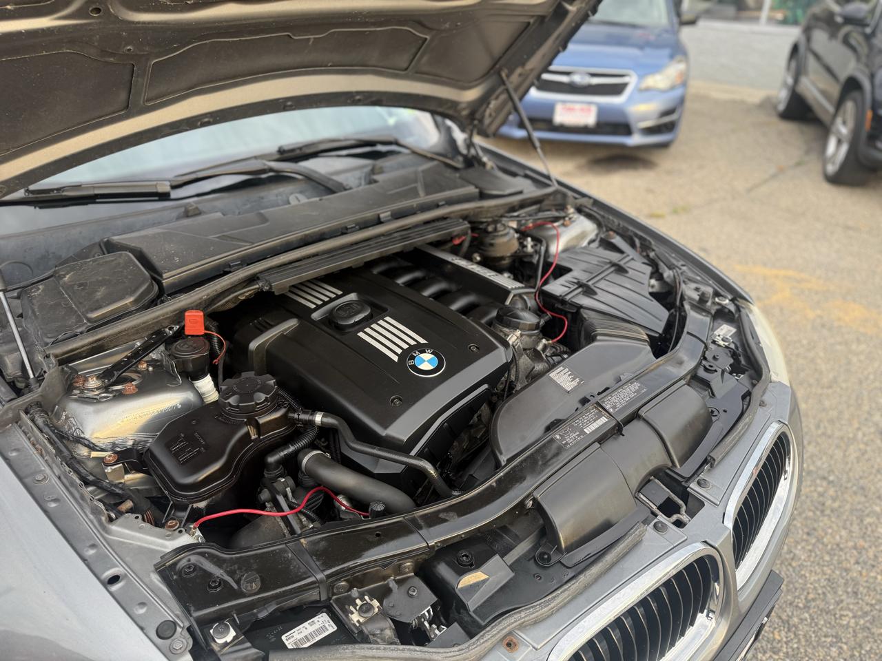 BMW 3-Series 328i xDrive SA 2011