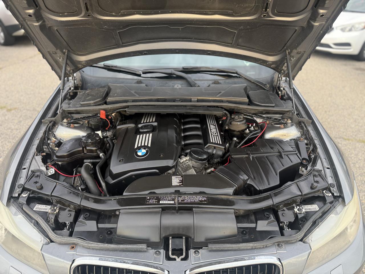 BMW 3-Series 328i xDrive SA 2011