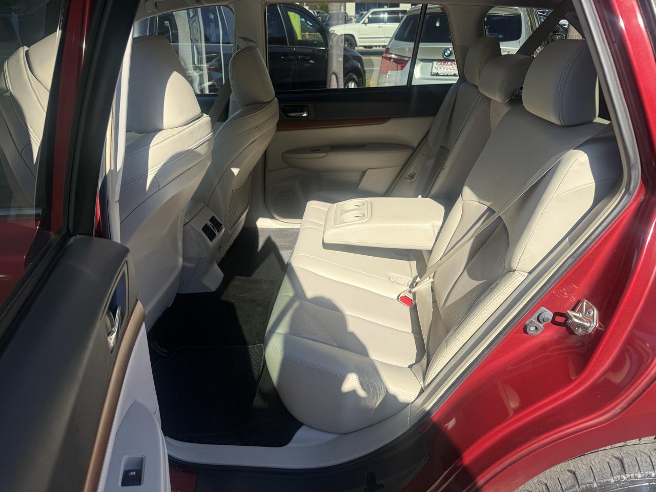 Subaru Outback 2.5i Limited 2014