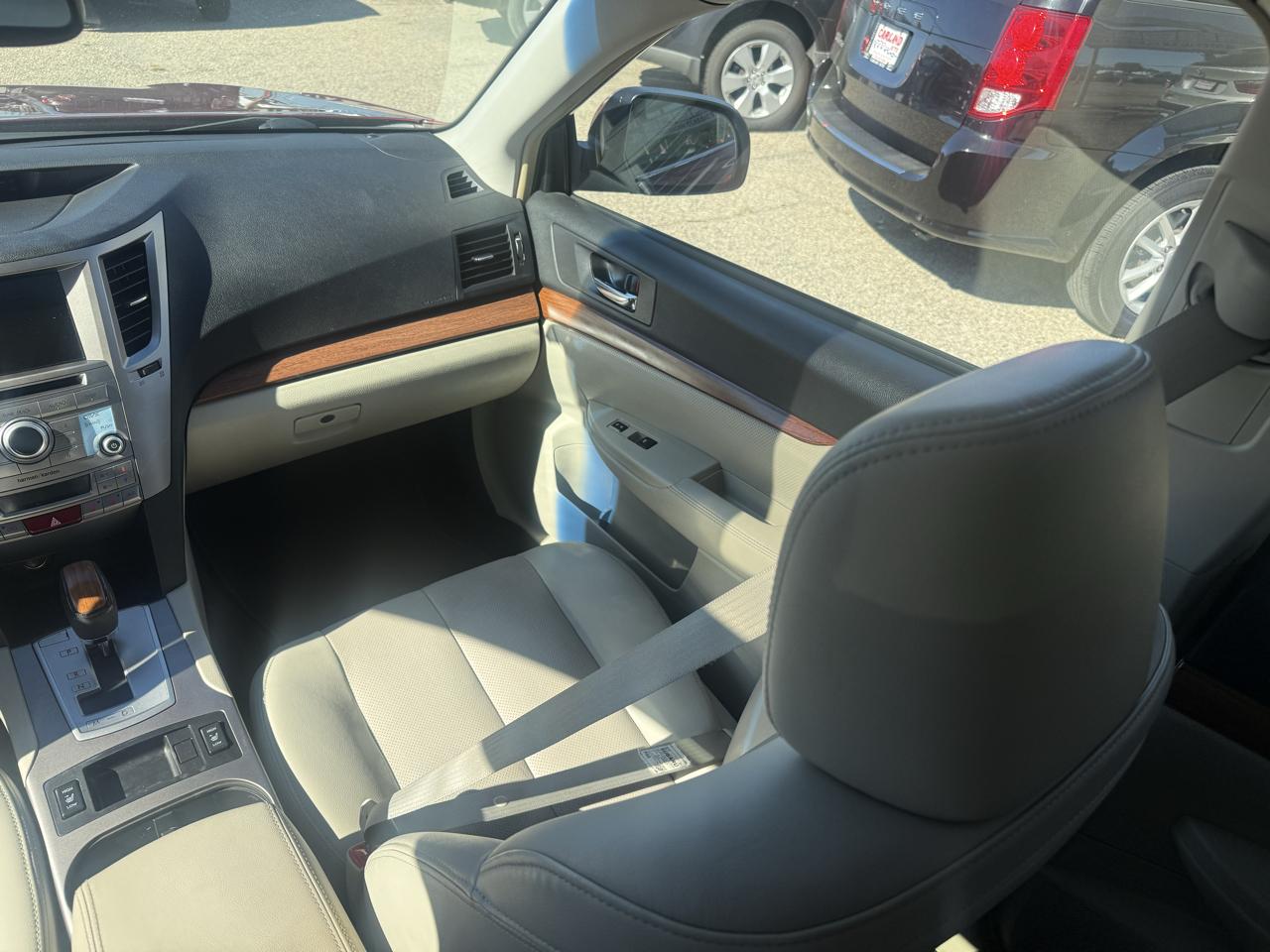 Subaru Outback 2.5i Limited 2014