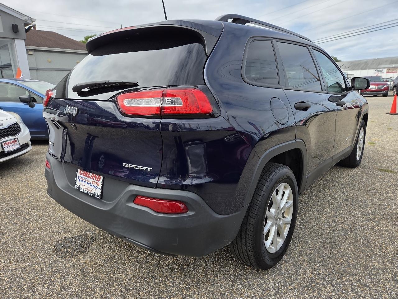 Jeep Cherokee Sport 4WD 2016