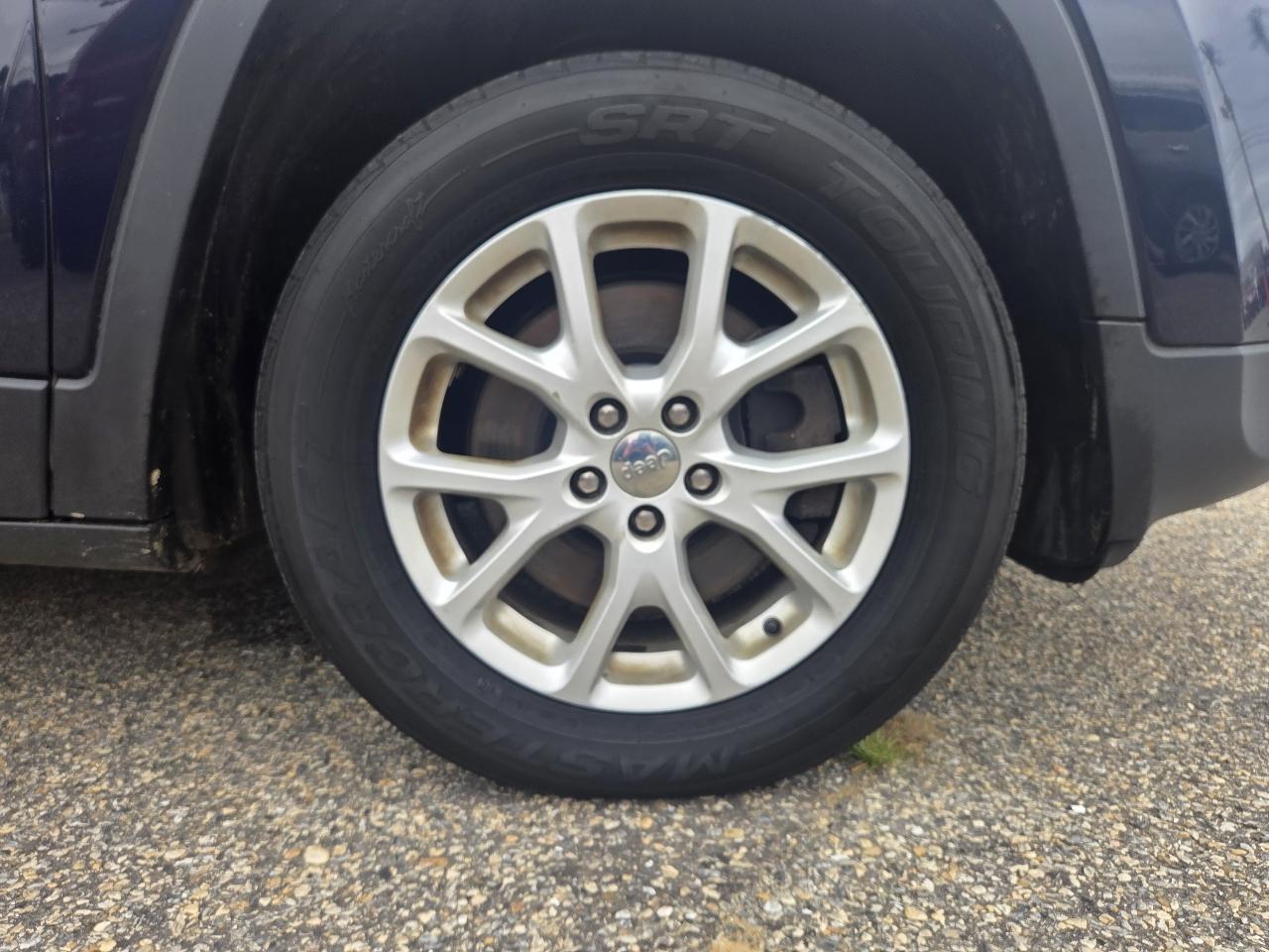 Jeep Cherokee Sport 4WD 2016