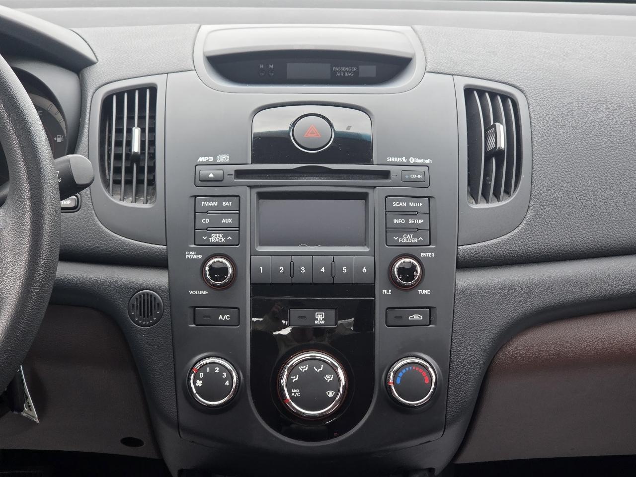 Kia Forte EX 2010